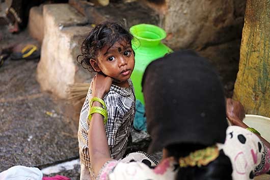 バンガロール 貧困地域の子